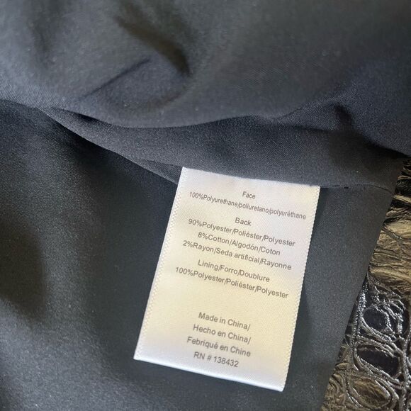 ModCloth Crocodile faux leather moto jacket cropped black color size Medium - Picture 10 of 10